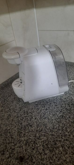 Продам капсульную кофеварку