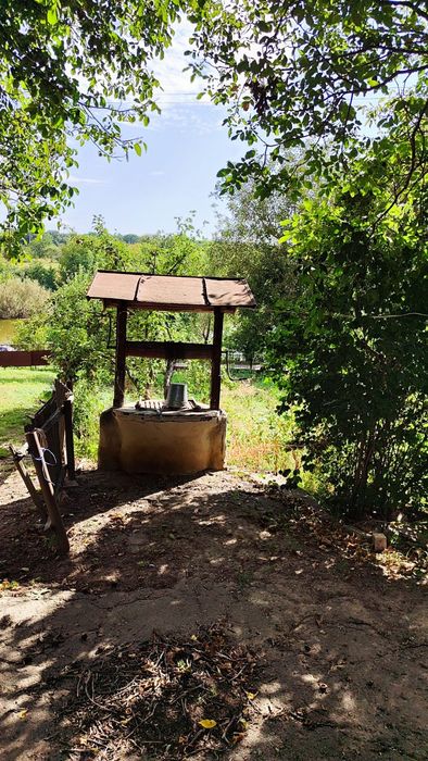 Продам будинок біля ставка