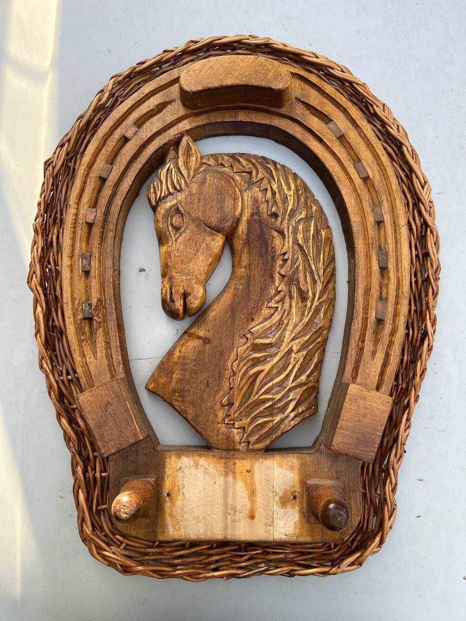 Резная вешалка 51*39см / Вешалка для одежды / Ключница /  из дерева