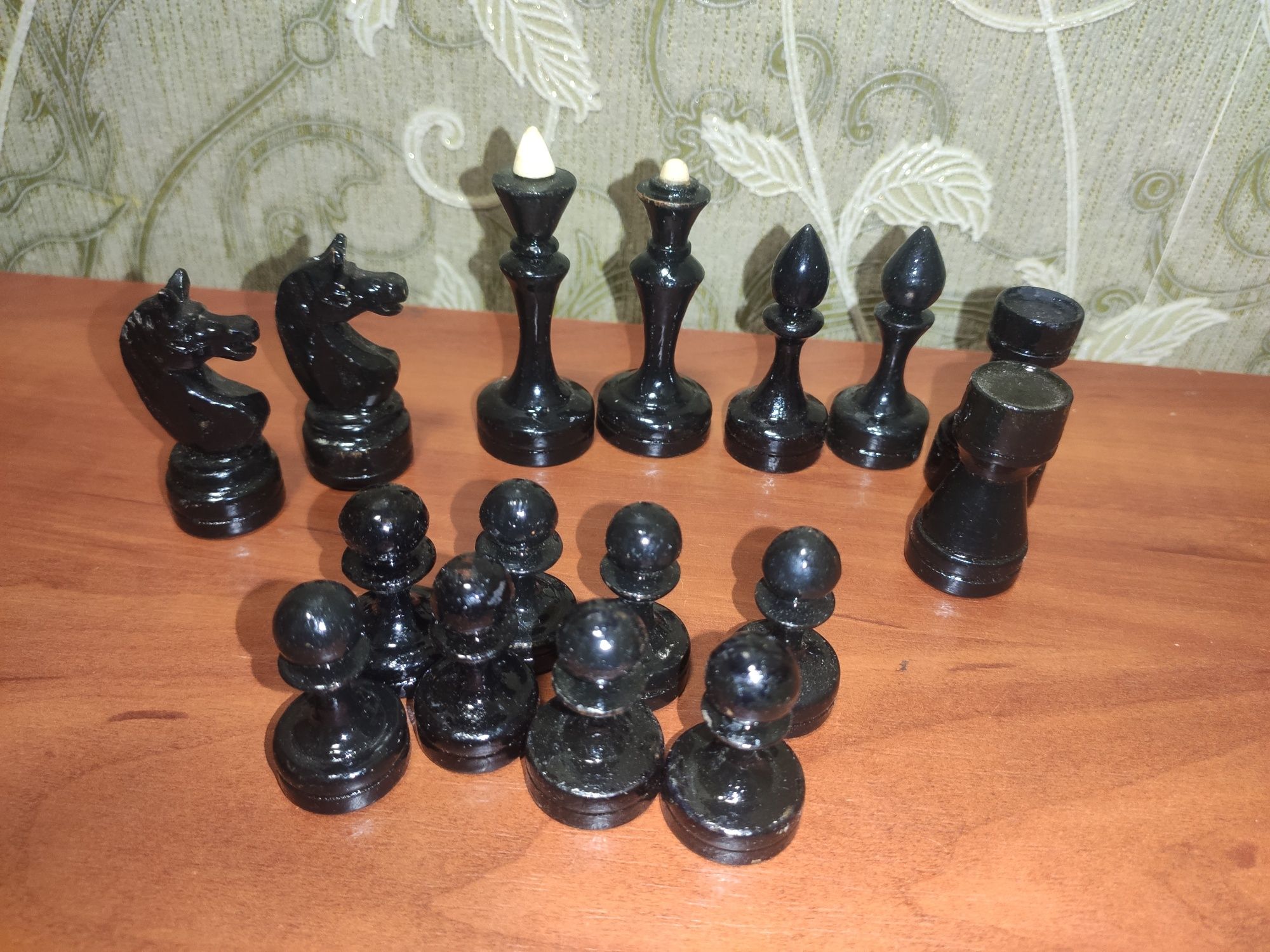 Продам игрушка шахматы 60тые годы