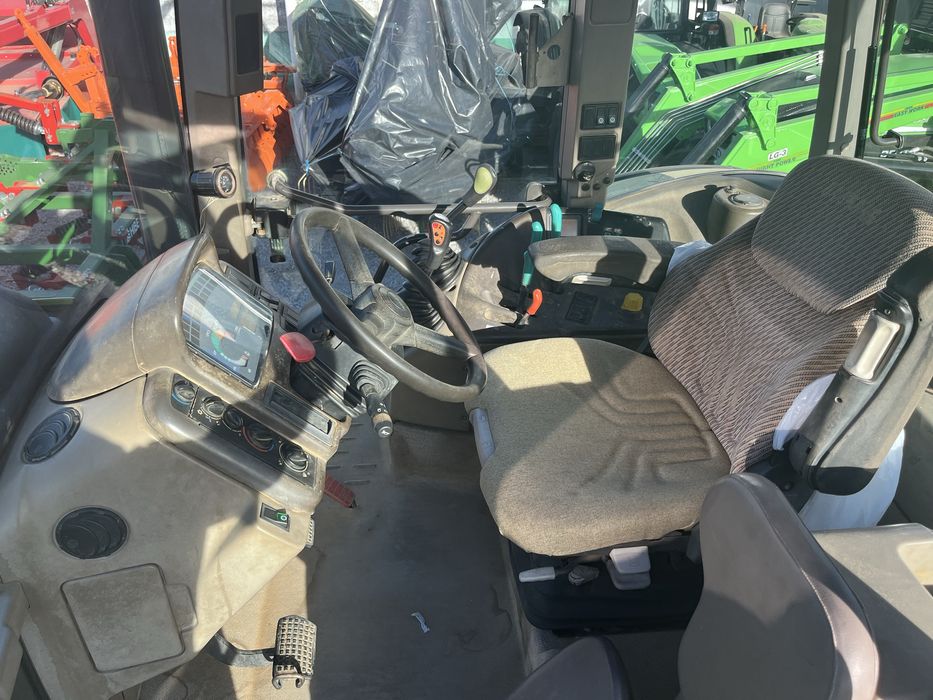 Trator Claas ARES 836 RZ ano 2008, com 7.600 horas de uso.
