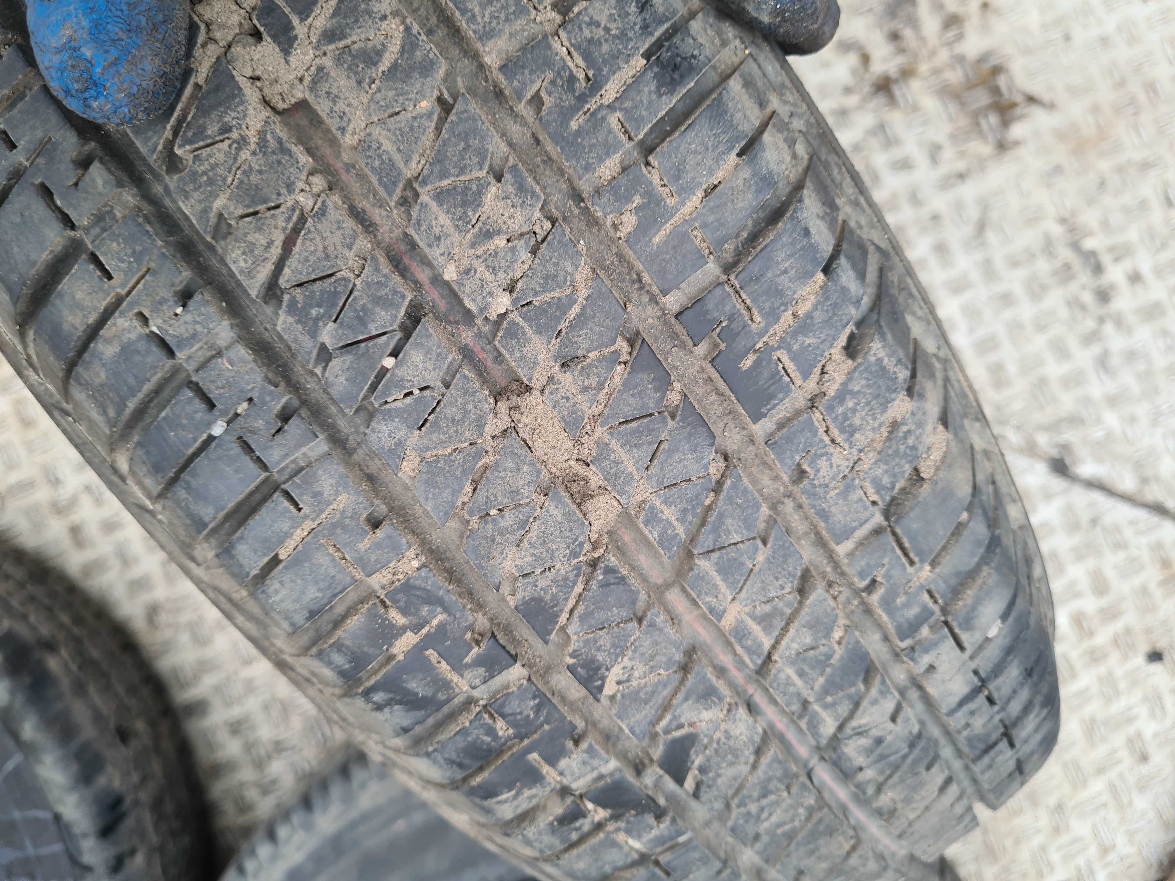 Suzuki Jimny IV 22 felga stalowa oryginał opona 195/80 R15 Bridgestone