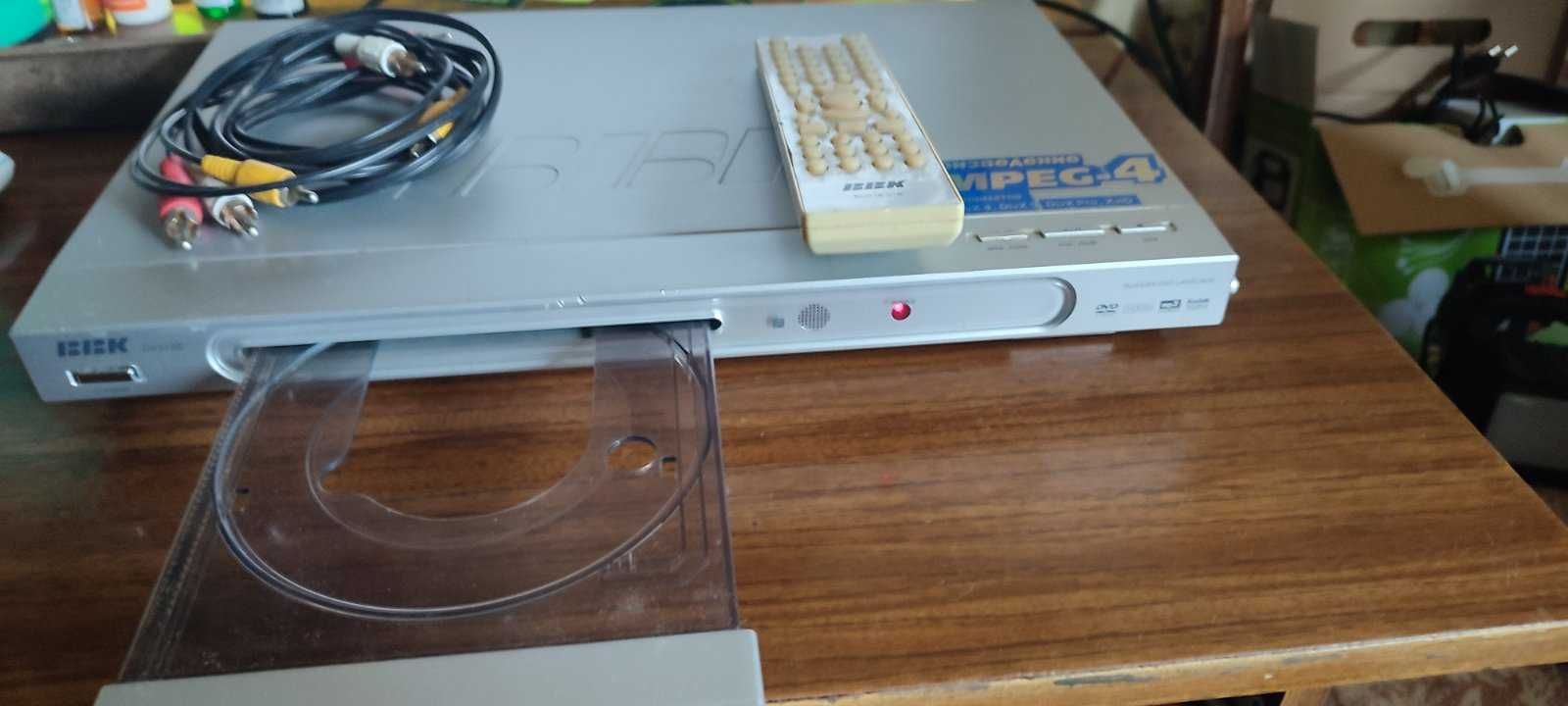 DVD плеєр BBK DV313S