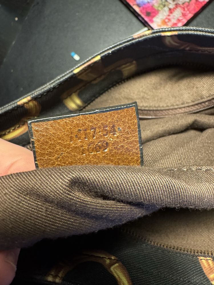 Torebka Gucci w bardzo dobrym stanie – elegancka i zadbana
