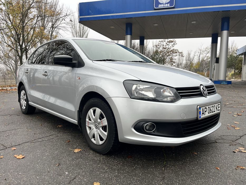 VOLKSWAGEN POLO 2013 року випуску