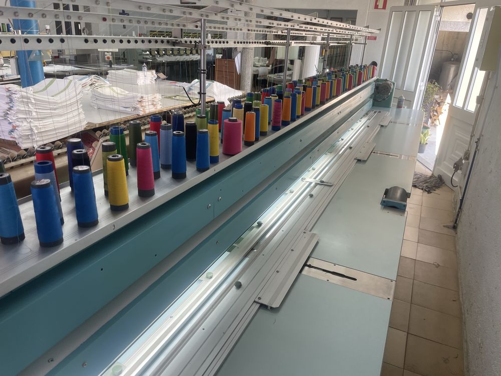 Máquina de Bordar Tajima TMFD-G1212 com 12 Cabeçotes