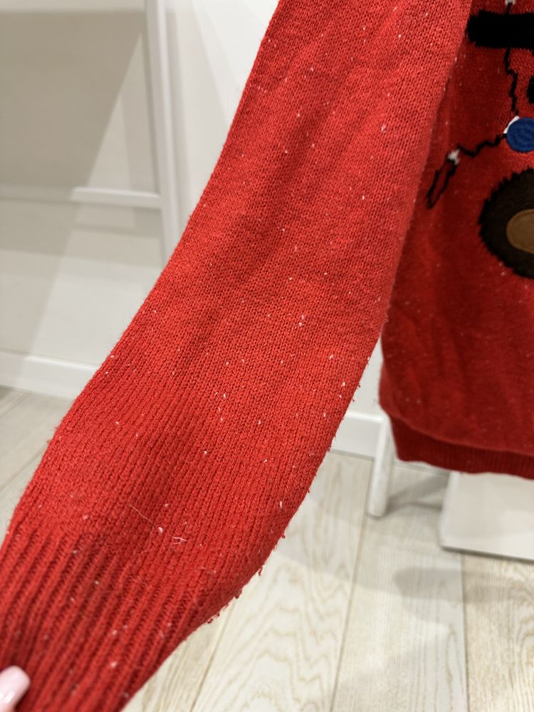 Świąteczny sweter z raniferem czerwony na święta