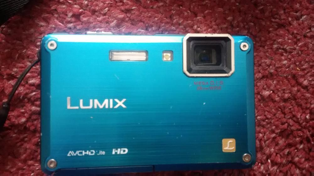 Maquina Fotográfica Lumix /Panasonic DMC/FT1 à prova de agua 12 mgpx
