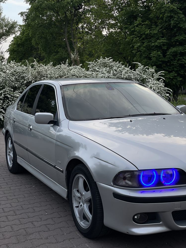 BMW E39 2000г 2.2 M54B22