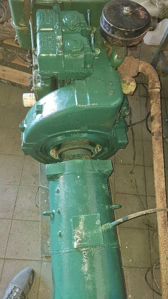 Vendo gerador com motor lister de 15 kV