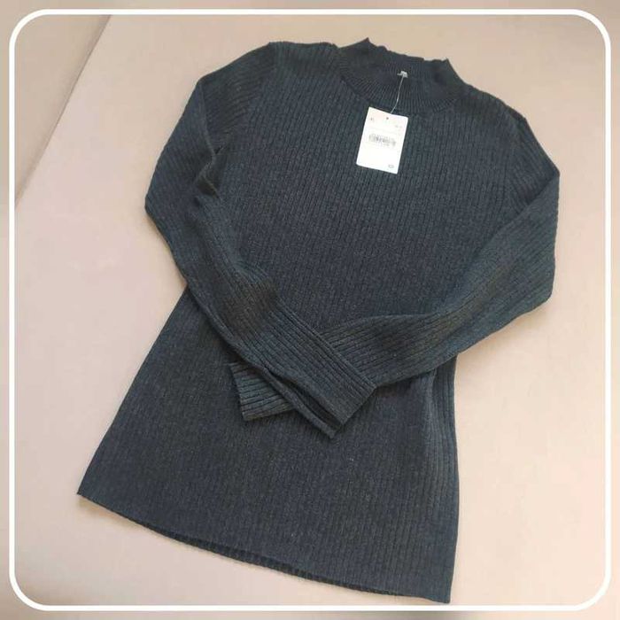 Sweter grafitowy szary + sweter kremowy + legginsy L