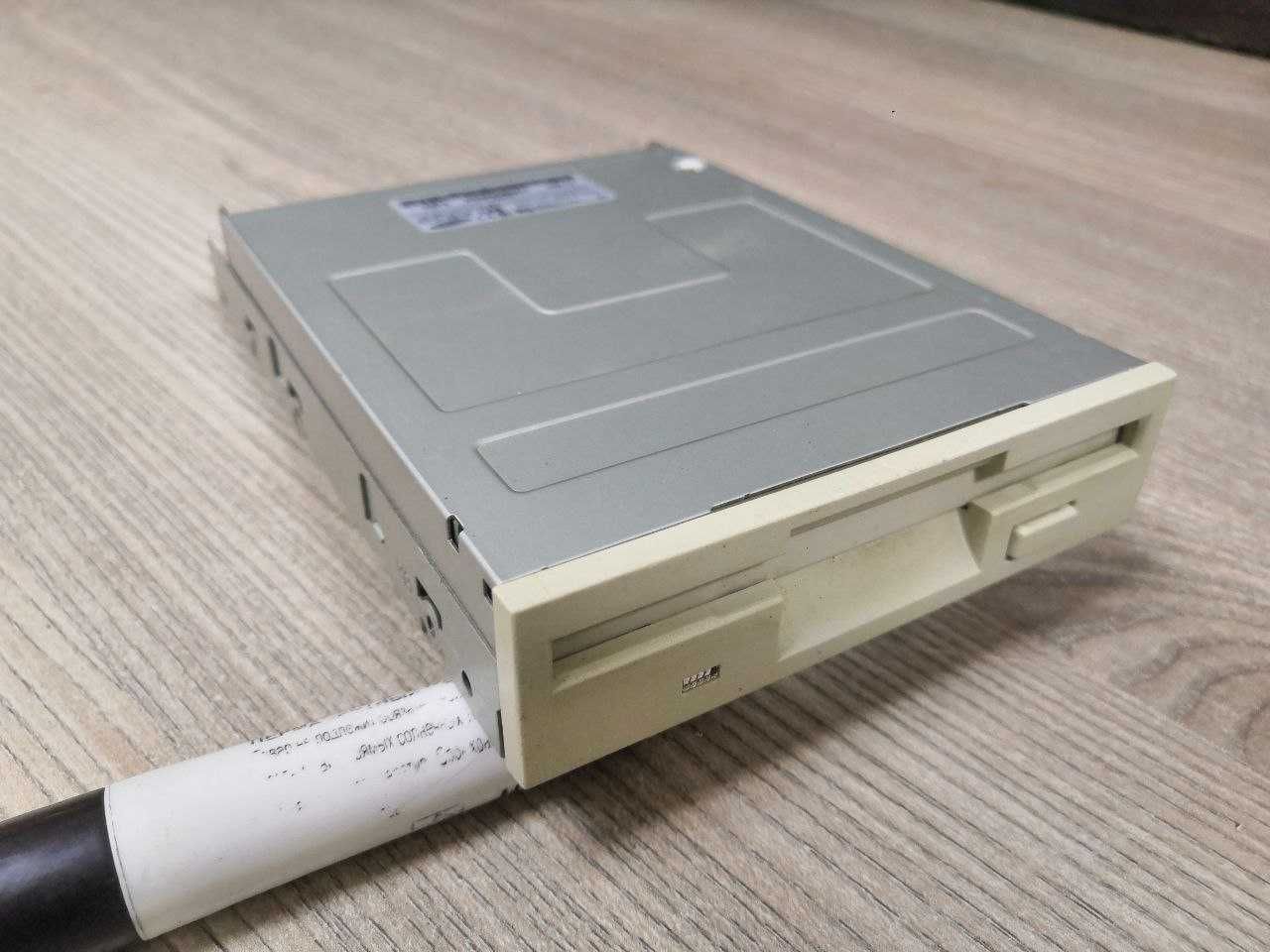 Флоппи-Дисковод/Floppy Disk Drive (FDD) Samsung SFD-321B