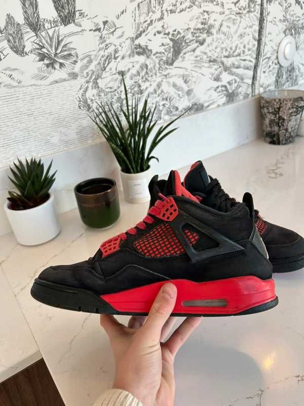 Jordan 4 Retro Red Thunder R.43