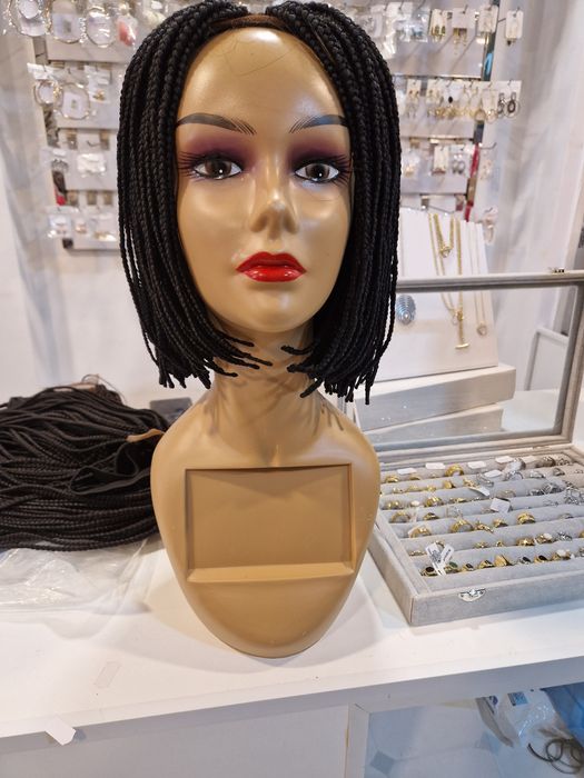 peruca lindamente trançada