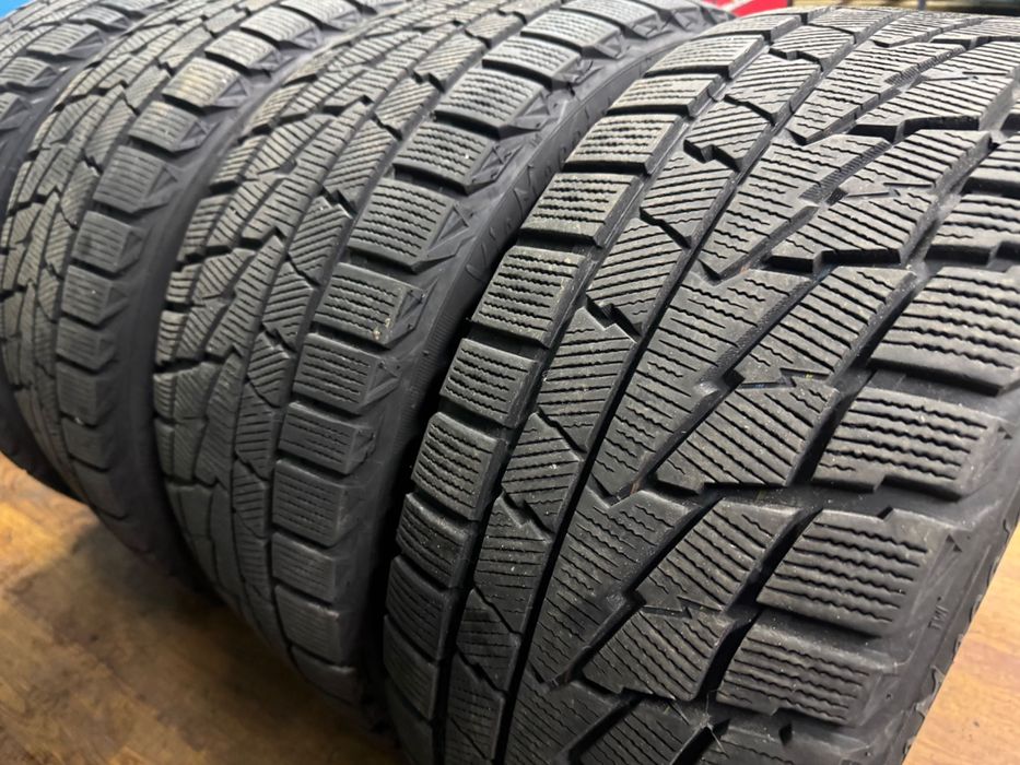 Майже нова гума 245 40 18