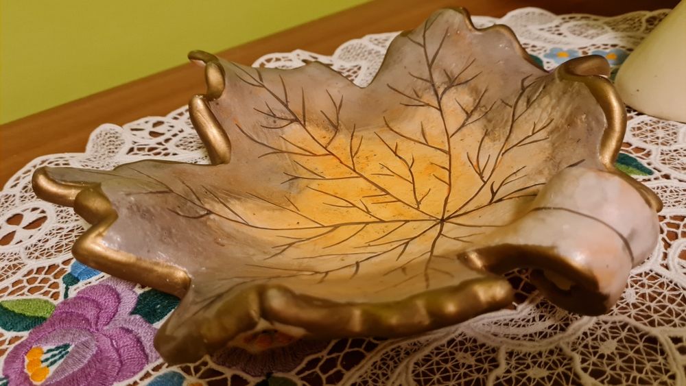 Podstawa na różne rzeczy , ja mam na świece