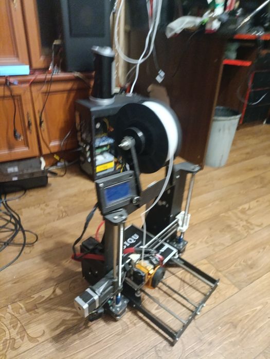 Продаю 3D принтер