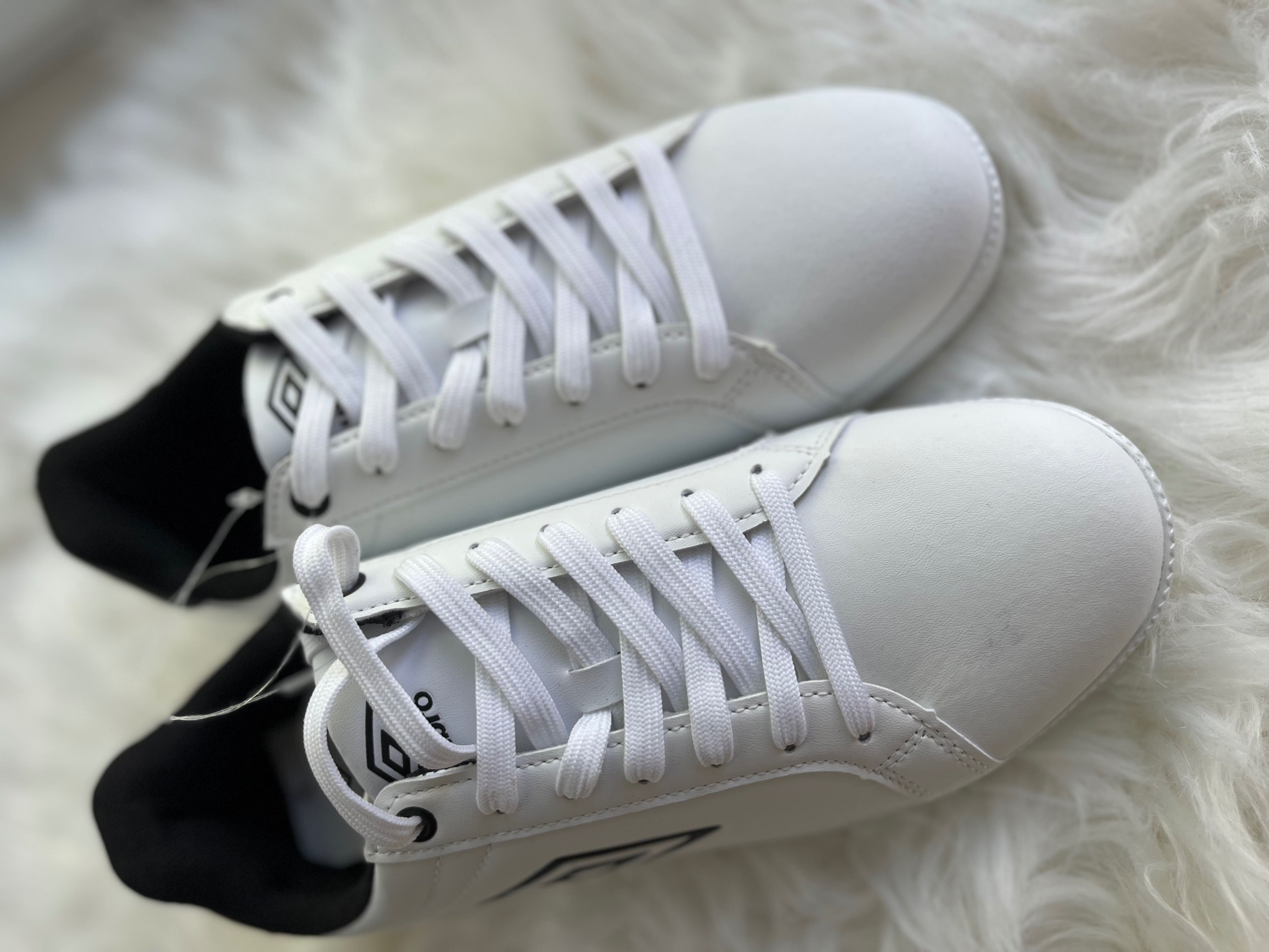 Кросівки білі Umbro