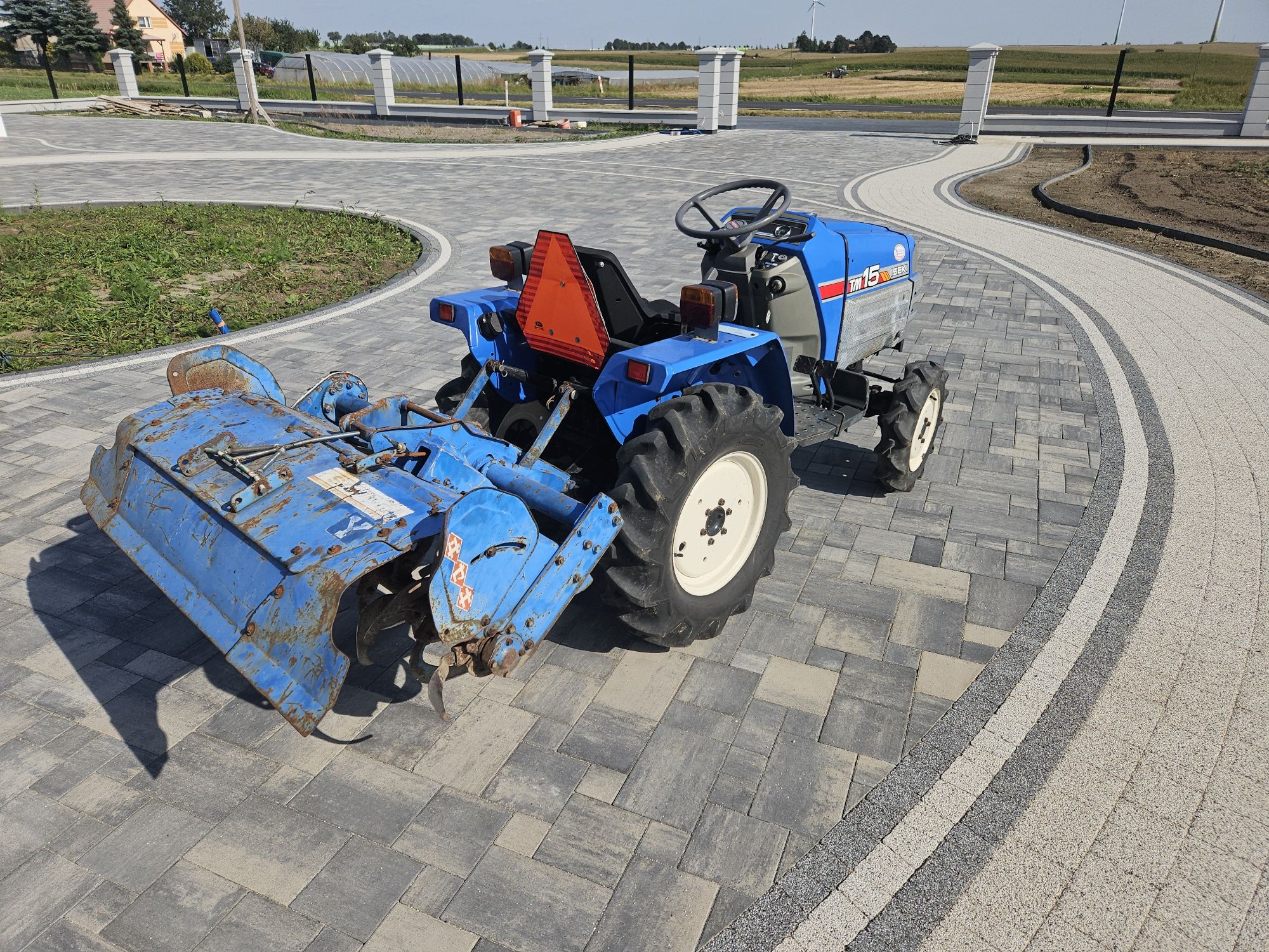 Ciągnik mini traktor traktorek iseki tm 15 ,3 cylindry glebogryzarka
