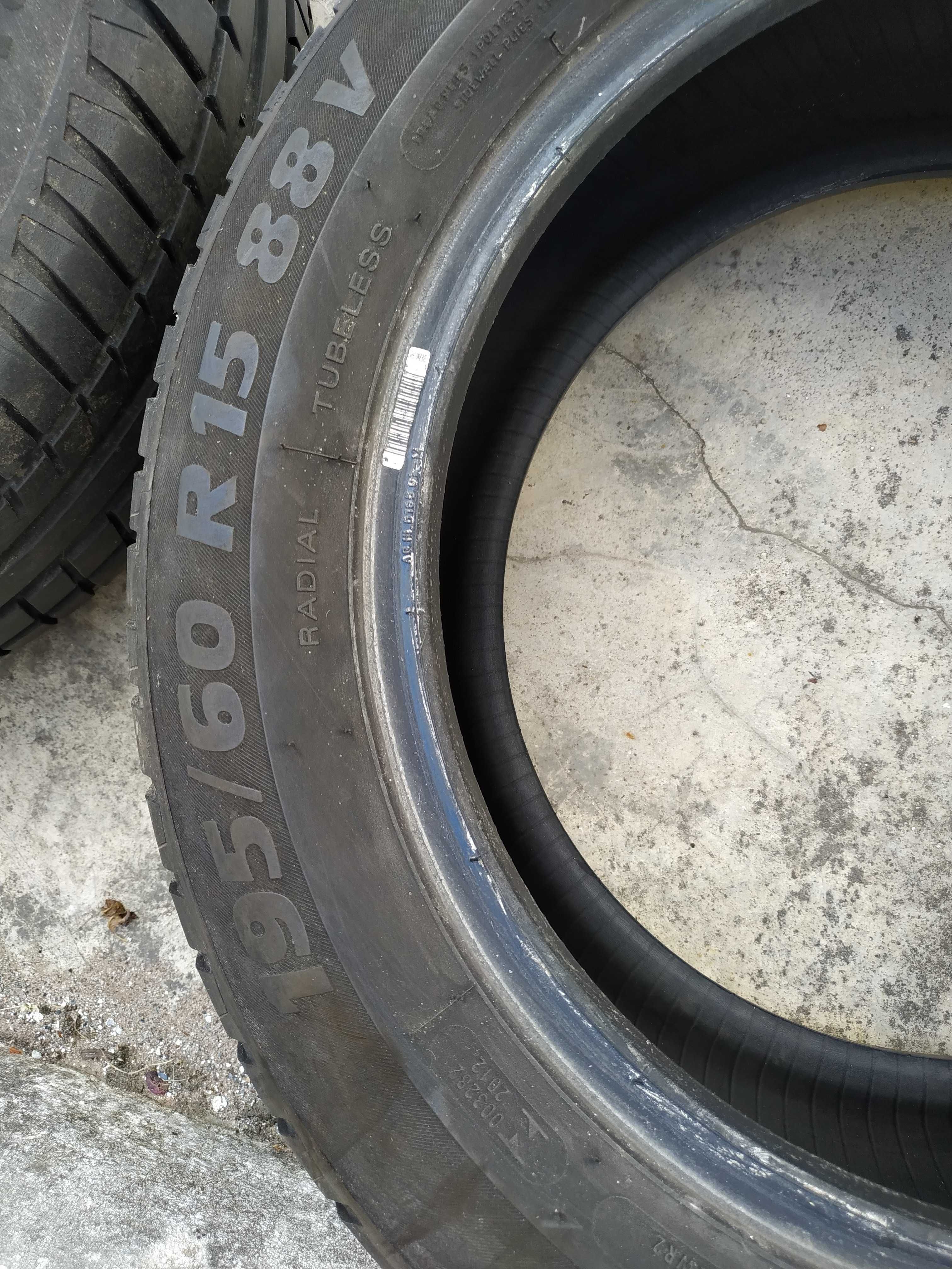Pneus 195/60-R15 (50eu o par)