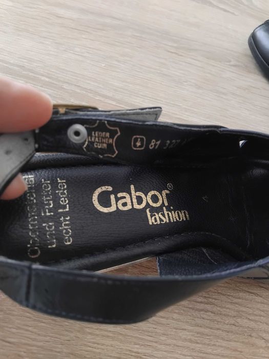 Босоніжки жіночі з натуральної шкіри. Вироблені в Німеччині