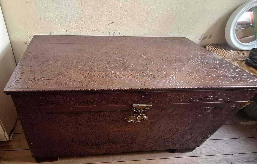 Vendo pequenos  móveis  de casa