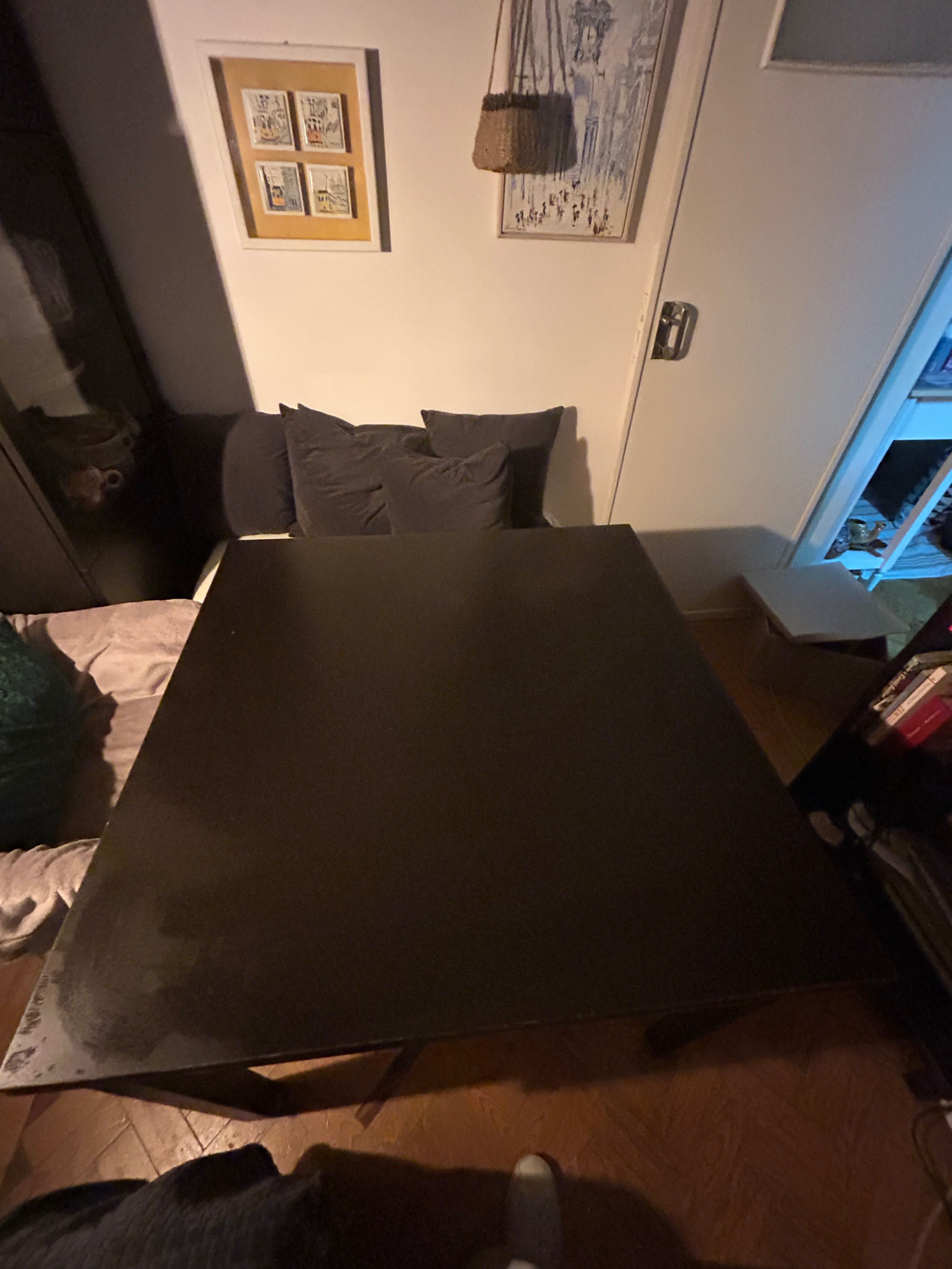 Mesa de refeições extensível Ikea