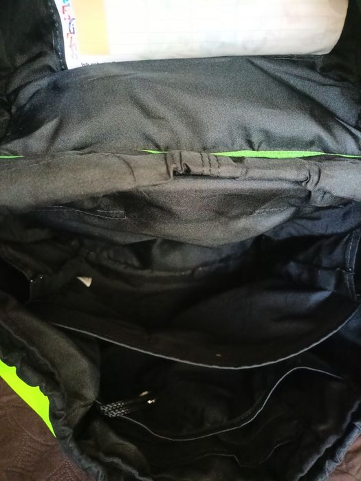 Шкільний портфель