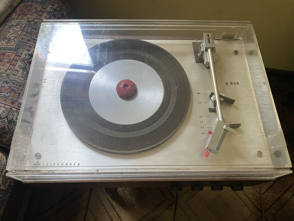 Gira discos antigo telefunken