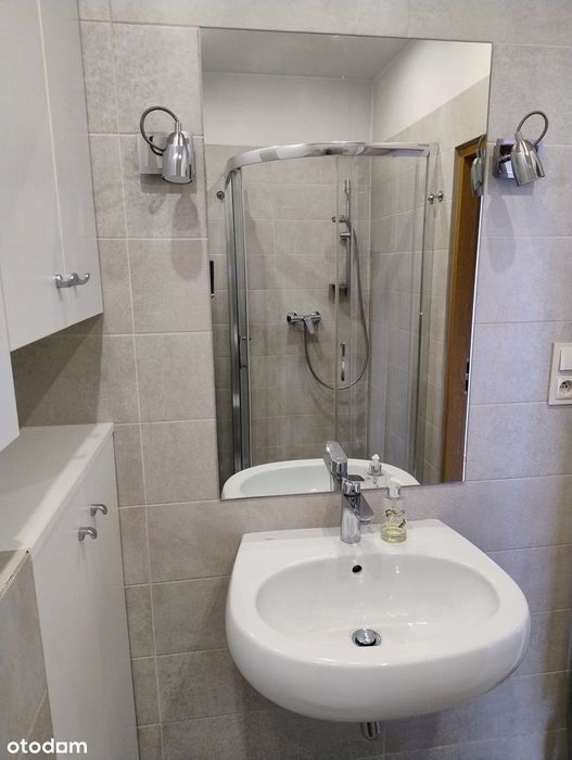 Słoneczne mieszkanie /2 pokoje /do remontu