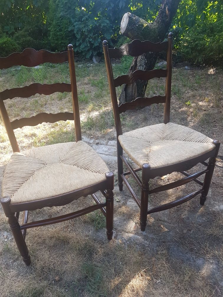 Krzesla dębowe z ratanem