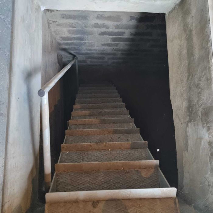 Продам свій капітальний  гараж