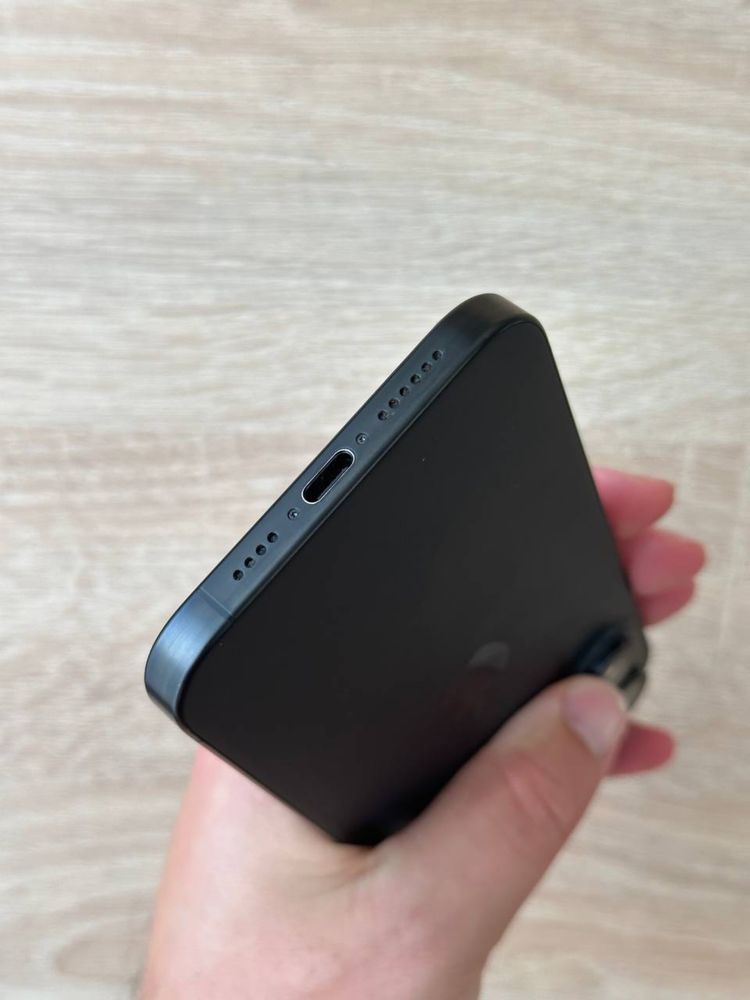 Продам IPhone 15 PRO MAX 1 Tb Neverlock