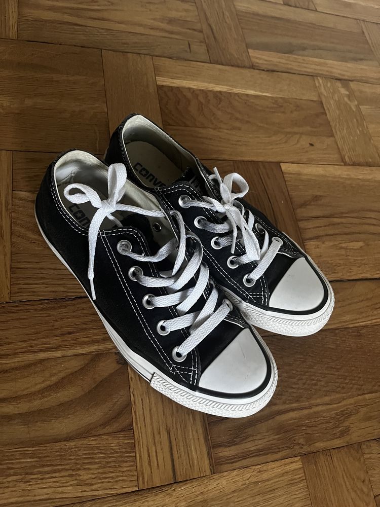 Czarne trampki Converse