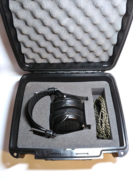 Audeze LCD-24 технічно-музикальні "гібриди" з мембранами LCD-4, $3500