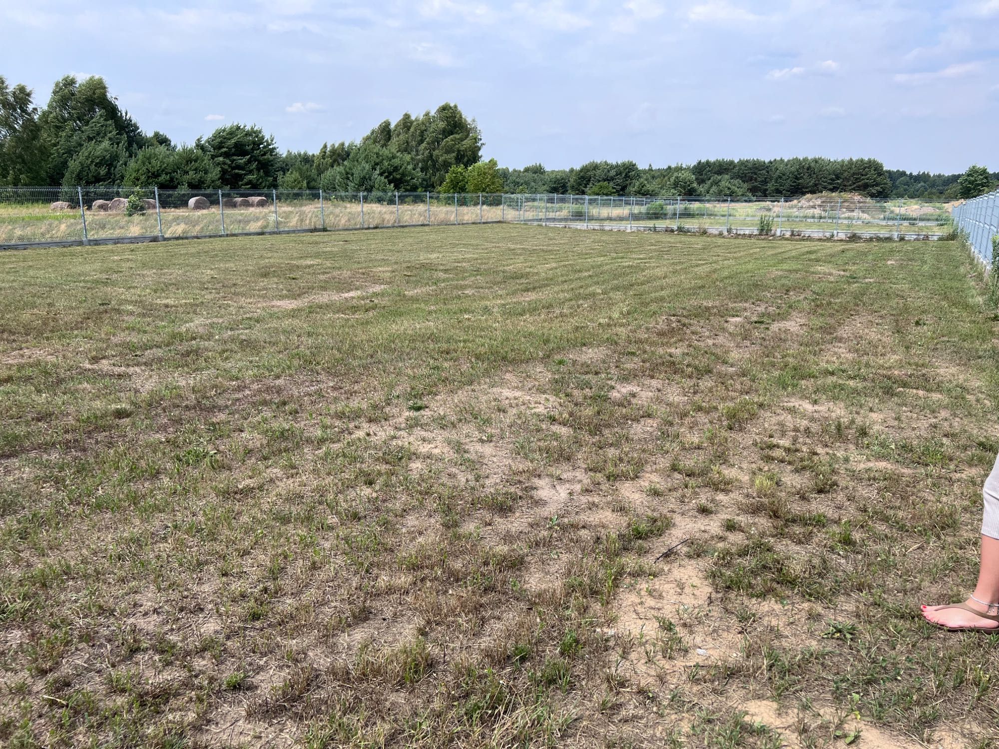 Działka budowlana z WZ, media, ogrodzona 950m2