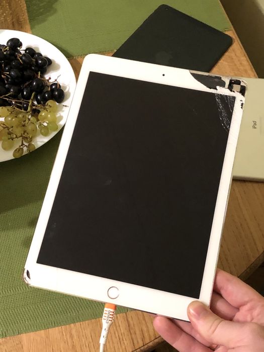 Планшет Apple Ipad Air 2 64gb Icloud OFF A1566