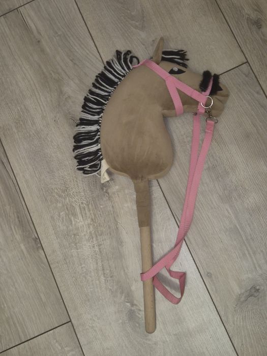 Hobby Horse zestaw koń typu Fiord + ogłowie + derka + nauszniki+kantar