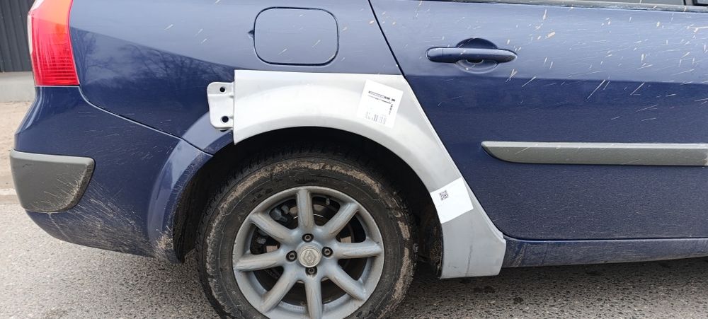 Крило меган 2 заднє ліве