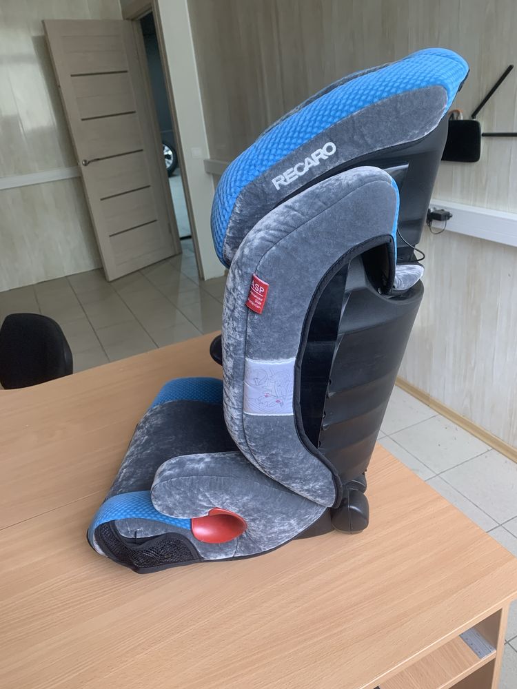 Автокрісло Recaro Monza група 2-3 15-36 кг без Isofix