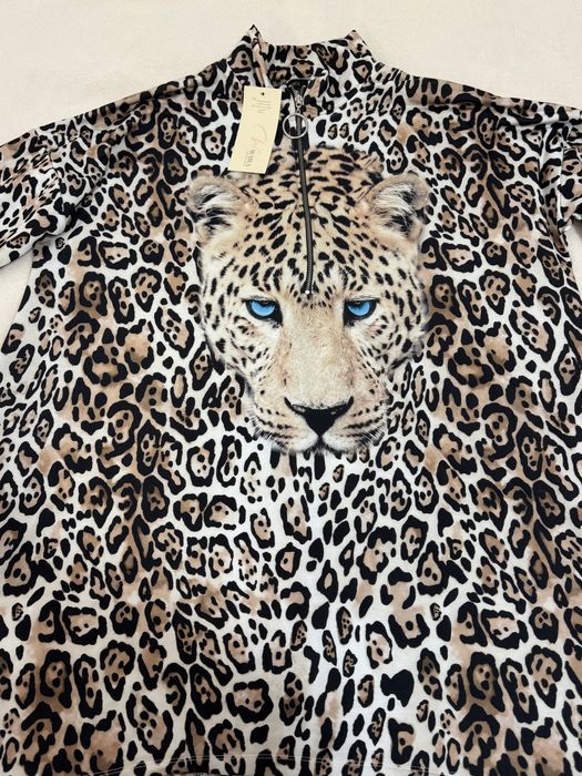 Tunika oversize WAWA w panterkę z dużym nadrukiem lamparta — nowa