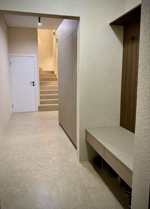 Просторий новий будинок, Хотянівка/Міжріччя. Продаж від власника