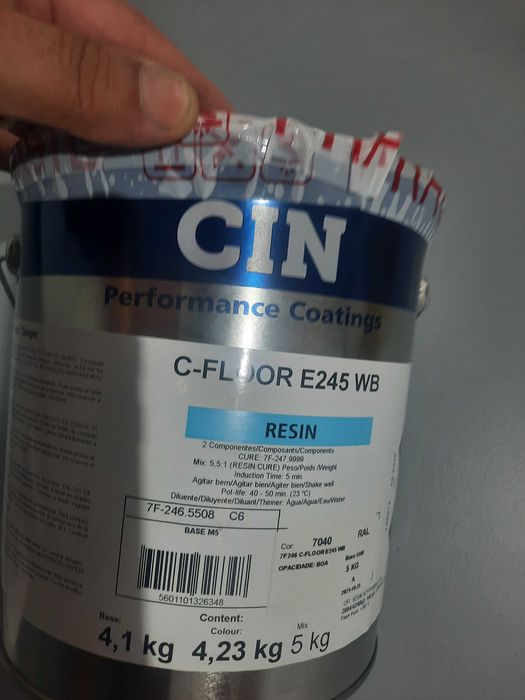 Tinta CIN C-floor E245 WB Para pintura de pisos em cimento