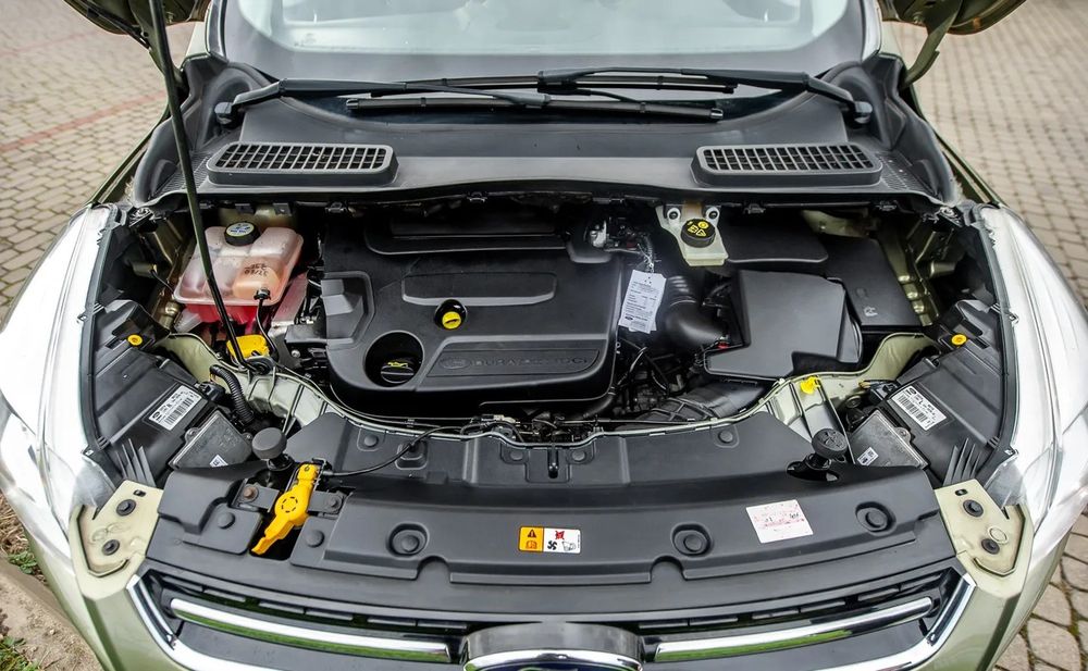 Ford Kuga 2014 року