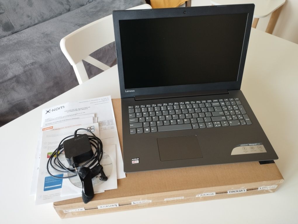 Laptop Lenovo Ideapad 320 2x2.90 GHz 8GB 1TB MAT DVD Win10, stan bdb
