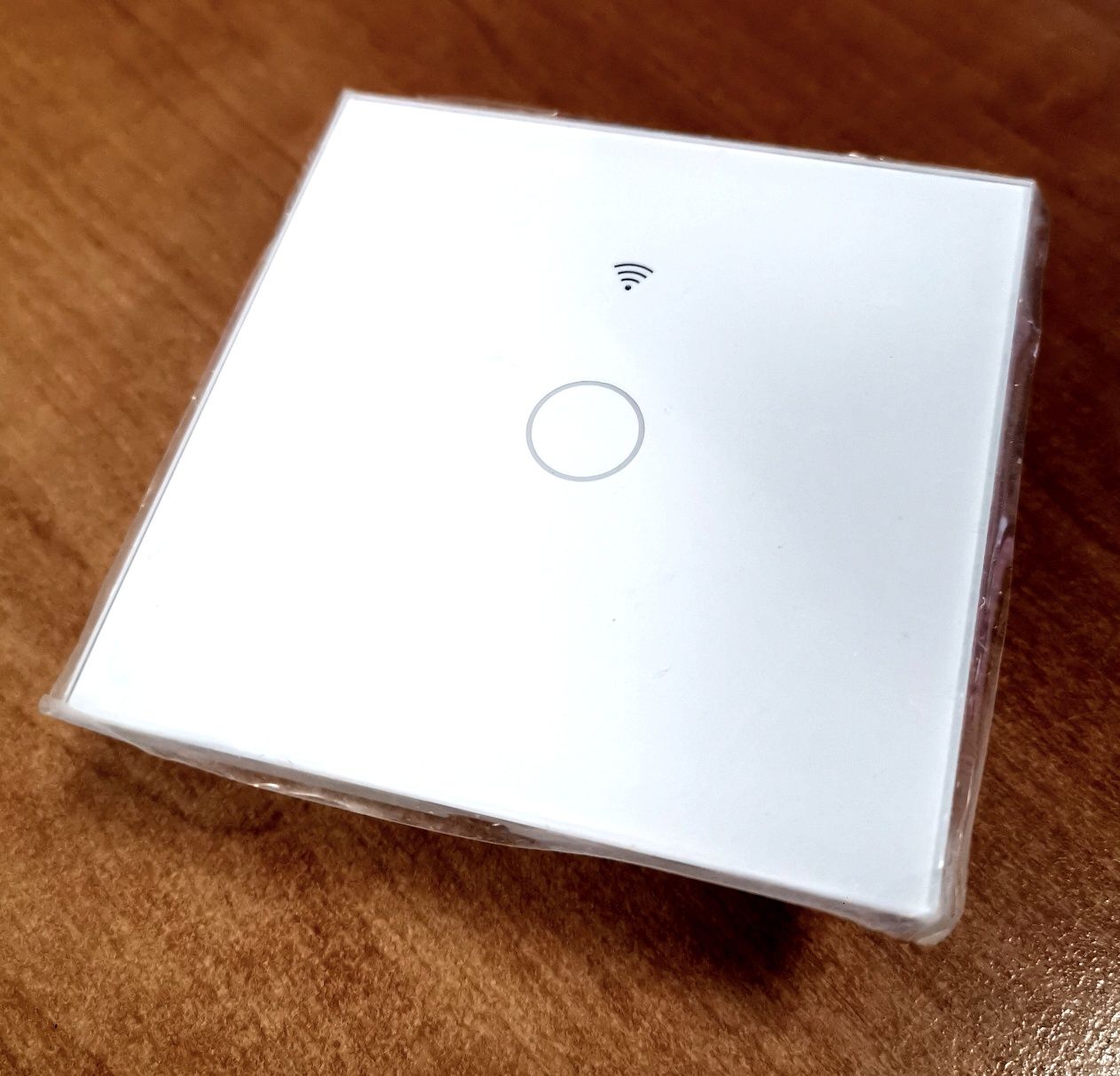 Włącznik światła naścienny do systemu Smart Home TUYA WIFI bez neutral