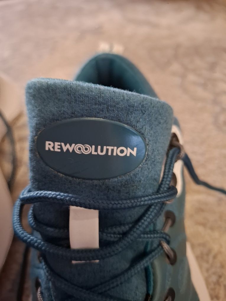 Кроссовки"Rewoolution", 40 размер