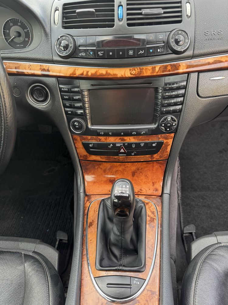 Mercedes Benz E220 Cdi Elegance 2003