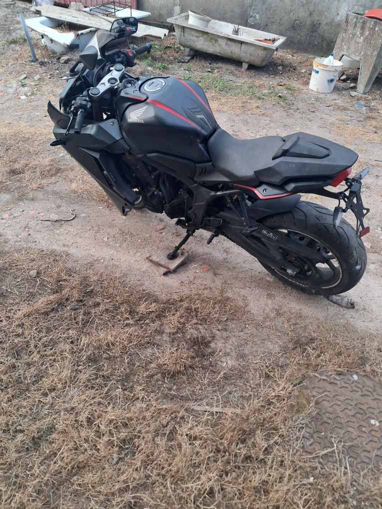 Honda cbr650r **