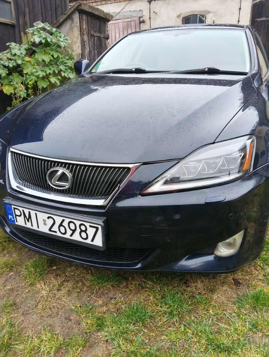 Lexus is250 V6 2.5